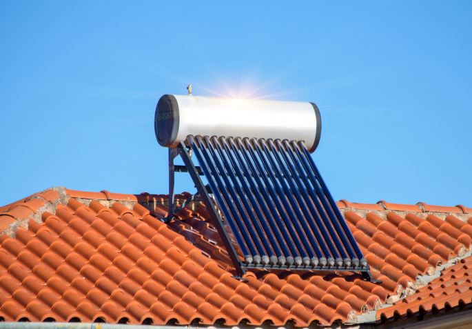 Chauffe eau thermodynamique avec panneau photovoltaique